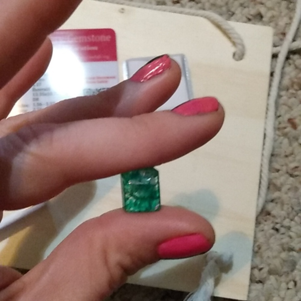 Natural emerald - Picture 2 of 6